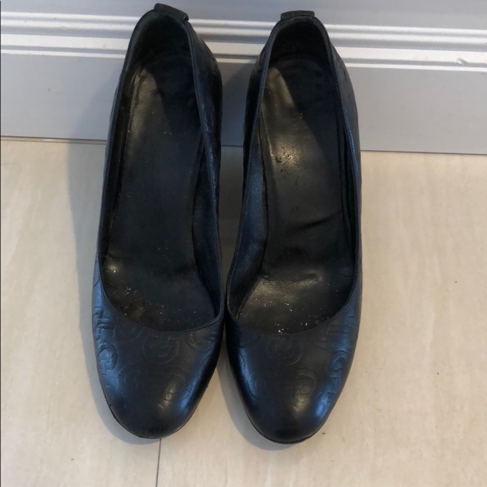 Black Gucci wedge closed toe shoe sz 38.5